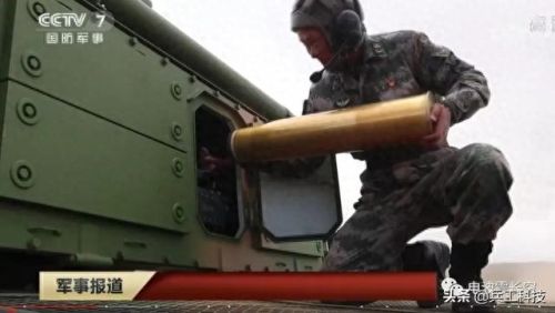 合金装备和平行者105EX(合金装备和平行者所有武器的模型)插图1