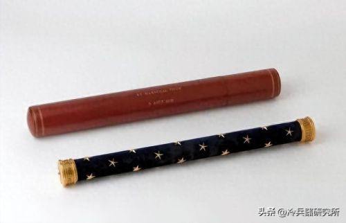 带手上的武器图片大全图片大全(戴在四个手指上的武器图片)插图12