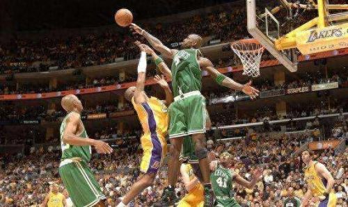 街头篮球狼王技能搭配(街头篮球狼王盖帽技巧)插图1