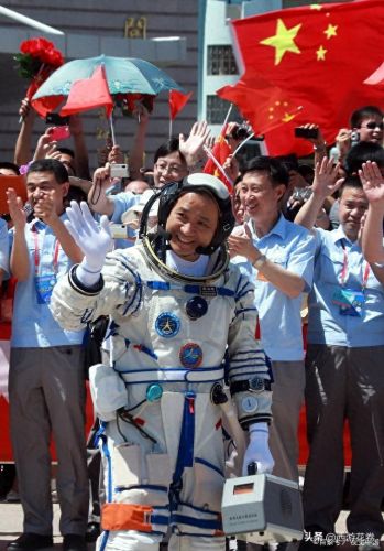 黑暗任务(黑暗之衣任务怎么做)
