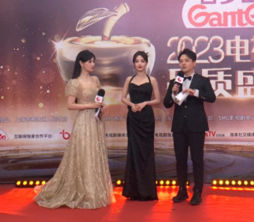 闫妮和冯绍峰(冯绍峰扮演市长儿子是哪部电视剧)插图2 闫妮和冯绍峰(冯绍峰扮演市长儿子是哪部电视剧)插图2