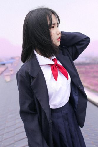 迈开腿让尝尝你的小草莓什么意思(把腿迈开一点就舒服了)插图1