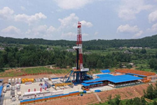 岩石之心(岩石之心电影)插图5 岩石之心(岩石之心电影)插图5