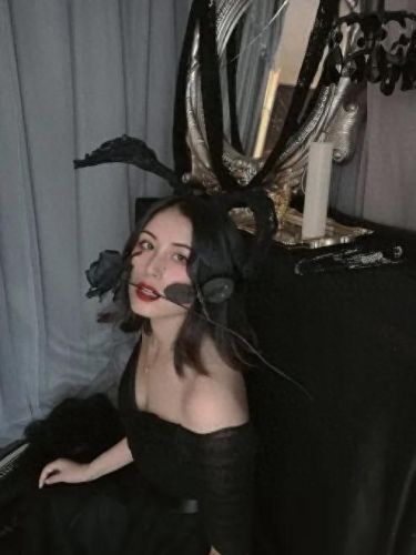 芭比娃娃换装(芭比娃娃换装衣服)插图12 芭比娃娃换装(芭比娃娃换装衣服)插图12