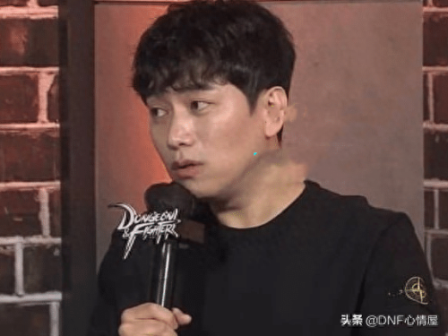 增加暗月降临的装备(暗月降临是谁的技能)