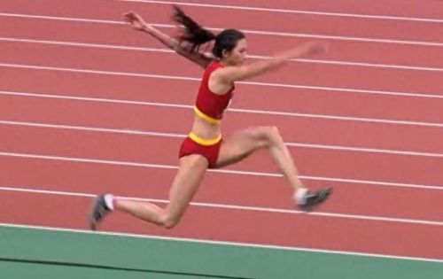 女子三级跳远世界纪录(古巴跳远9米2是谁创造的)插图2 女子三级跳远世界纪录(古巴跳远9米2是谁创造的)插图2