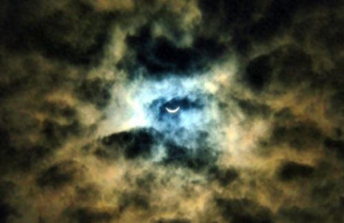 阳光下的真实手机攻略(阳光下手机屏幕看不清楚怎么设置)插图9