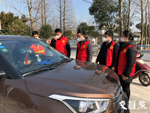 前线突击队破解版(前线突击队无限金币)插图