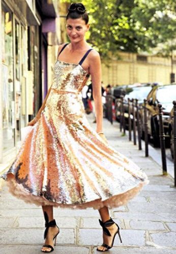 安娜金色武器合算吗(星球大战安娜金使用的光剑玩具)插图 安娜金色武器合算吗(星球大战安娜金使用的光剑玩具)插图