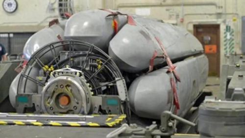 我的世界怎么让武器旋转(我的世界怎么推动东西旋转教程)插图6 我的世界怎么让武器旋转(我的世界怎么推动东西旋转教程)插图6