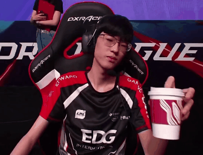 EDG赵礼杰是哪里人(edg赵礼杰妈妈李娜)插图2 EDG赵礼杰是哪里人(edg赵礼杰妈妈李娜)插图2