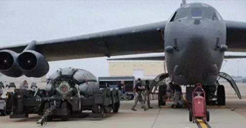 我的世界怎么让武器旋转(我的世界怎么推动东西旋转教程)插图5 我的世界怎么让武器旋转(我的世界怎么推动东西旋转教程)插图5