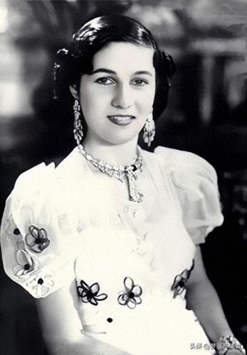 埃及公主的传说无敌版(双瞳埃及公主)插图2 埃及公主的传说无敌版(双瞳埃及公主)插图2