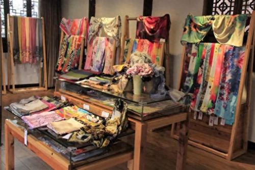 春蚕象征什么(春蚕象征)插图5