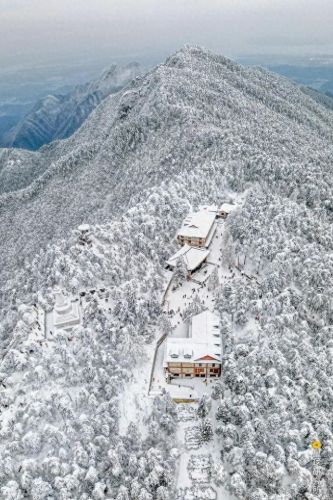 雪地地图(雪地地图防空洞位置)插图5