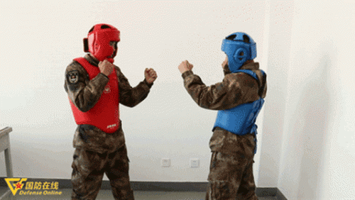 打架实用的近身武器(cf端游英雄级近身武器)插图4