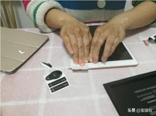 平板电脑贴膜(华为平板官方建议贴膜吗)插图5