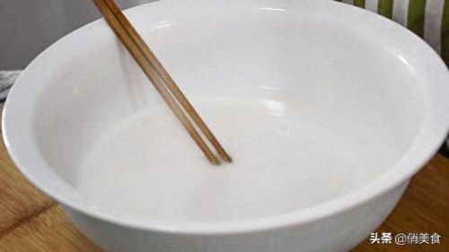 凉皮调料的做法(凉皮)插图9