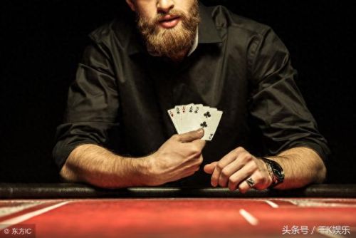 发底牌(发底牌手法慢动作教程)