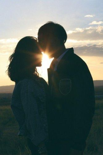 qq透明皮肤情侣大图(qq情侣透明皮肤)插图2 qq透明皮肤情侣大图(qq情侣透明皮肤)插图2