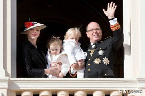 让雅克奥诺雷舰长有什么技能(摩纳哥亲王奥诺雷五世)