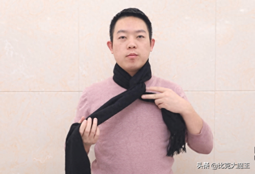 怎么围围巾(小长条丝巾)插图19 怎么围围巾(小长条丝巾)插图19