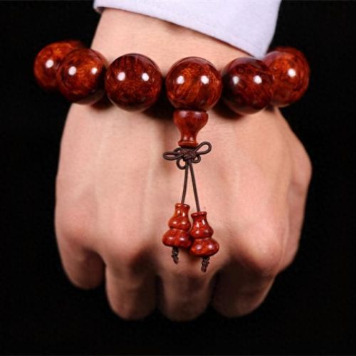 海南黄花梨手串(海南黄花梨鉴别方法)插图4 海南黄花梨手串(海南黄花梨鉴别方法)插图4