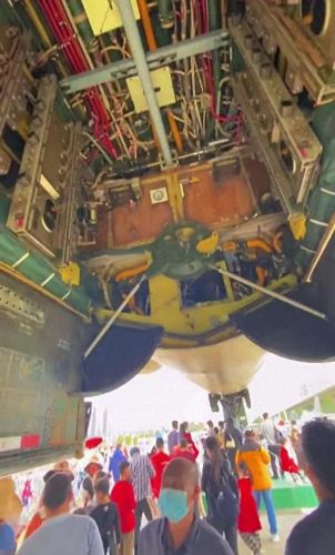 我的世界怎么让武器旋转(我的世界怎么推动东西旋转教程)插图 我的世界怎么让武器旋转(我的世界怎么推动东西旋转教程)插图