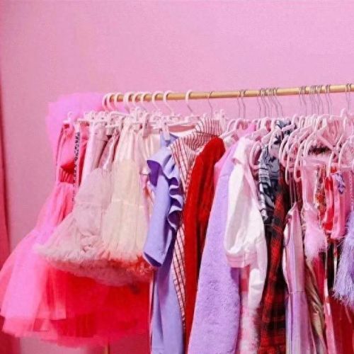 芭比娃娃换装(芭比娃娃换装衣服)插图16 芭比娃娃换装(芭比娃娃换装衣服)插图16