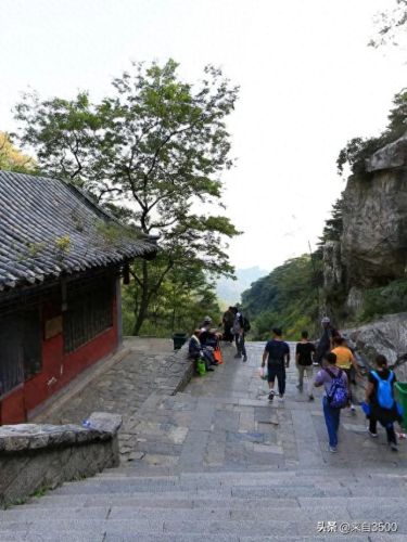 五岳独尊(五岳独尊图片)插图2