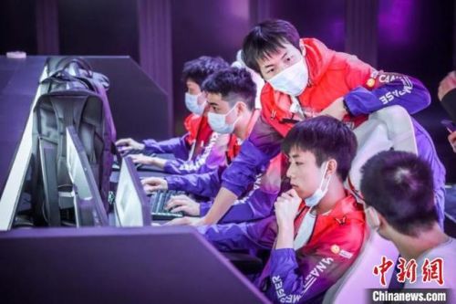 lol东亚电竞锦标赛(f1电竞全球锦标赛)