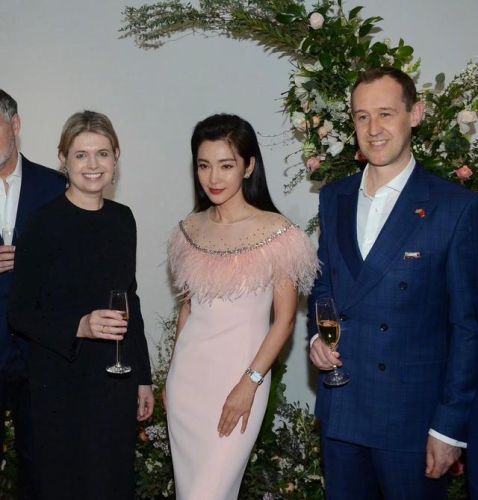 樱花更新版人鱼服装(樱校美人鱼服装叫什么)插图1 樱花更新版人鱼服装(樱校美人鱼服装叫什么)插图1