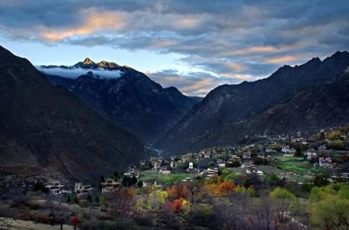中国雪山遗址排名前十(中国山峰100高度排名)插图1 中国雪山遗址排名前十(中国山峰100高度排名)插图1