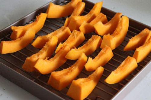 开心果蔬饼(自制果蔬饼的做法)插图2 开心果蔬饼(自制果蔬饼的做法)插图2