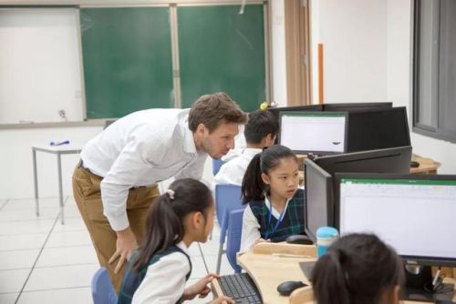 丁字型耳机排名前十(半入耳有线耳机什么牌子音质好)插图47 丁字型耳机排名前十(半入耳有线耳机什么牌子音质好)插图47