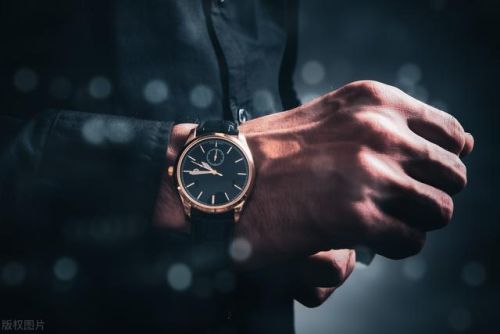 瑞士皇室手表排名前十(依波路手表什么档次)插图1 瑞士皇室手表排名前十(依波路手表什么档次)插图1