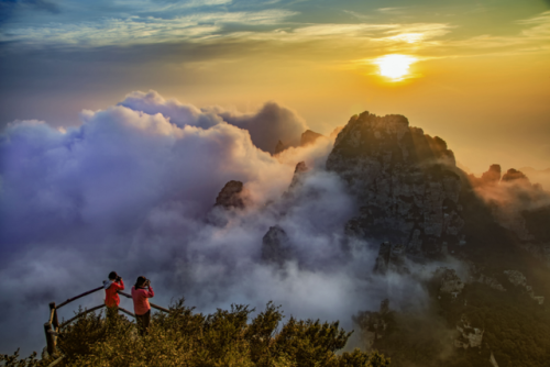夏季避暑县城排名前十(中国夏季避暑城市排行榜)插图2 夏季避暑县城排名前十(中国夏季避暑城市排行榜)插图2