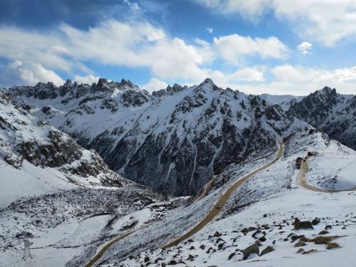 中国雪山遗址排名前十(中国山峰100高度排名)插图6 中国雪山遗址排名前十(中国山峰100高度排名)插图6