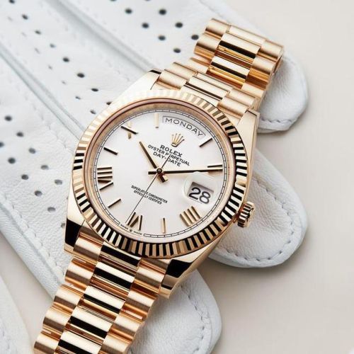 瑞士皇室手表排名前十(依波路手表什么档次)插图9 瑞士皇室手表排名前十(依波路手表什么档次)插图9