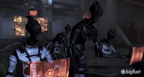 质量效应1(质量效应1莱克斯家族护甲)插图9 质量效应1(质量效应1莱克斯家族护甲)插图9