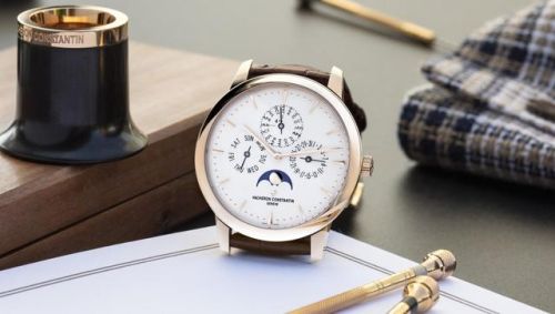 瑞士皇室手表排名前十(依波路手表什么档次)插图18 瑞士皇室手表排名前十(依波路手表什么档次)插图18