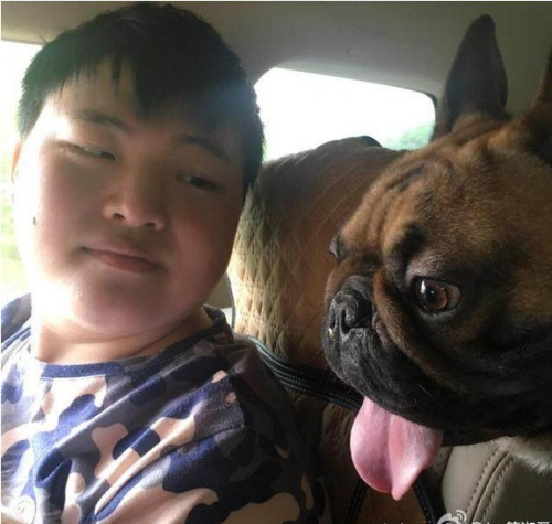 uzi评价ez皮肤手感(uzi玩ez用什么皮肤)插图