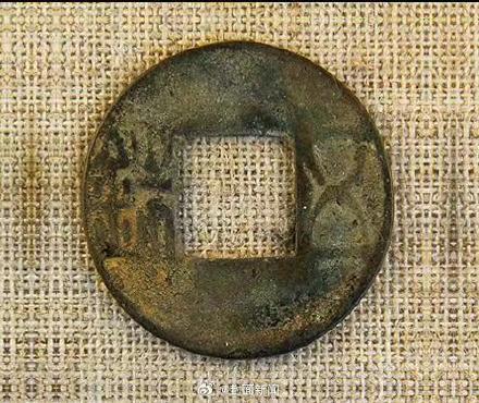 世界上最早出现的纸币是什么(第一二三四五套人民币)插图2 世界上最早出现的纸币是什么(第一二三四五套人民币)插图2