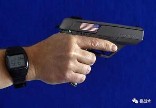 合金装备4-爱国者之枪(合金装备4爱国者之枪军舰)插图7 合金装备4-爱国者之枪(合金装备4爱国者之枪军舰)插图7