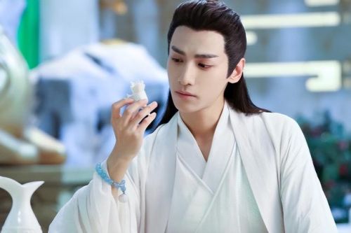 明星网络排名前十(最新的明星排行榜)插图2 明星网络排名前十(最新的明星排行榜)插图2