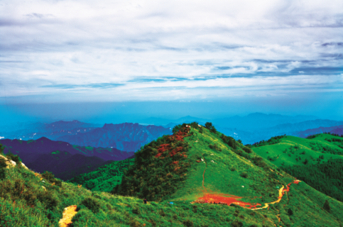 夏季避暑县城排名前十(中国夏季避暑城市排行榜)插图6 夏季避暑县城排名前十(中国夏季避暑城市排行榜)插图6