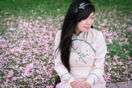 樱花校园的紫藤裙子的版本(樱花校园有紫藤礼服和旗袍)插图1 樱花校园的紫藤裙子的版本(樱花校园有紫藤礼服和旗袍)插图1