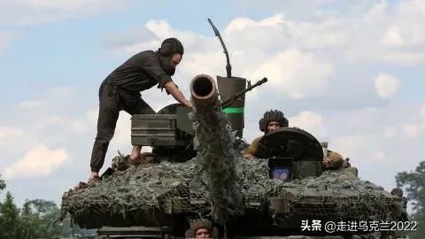 闪电战2解放(闪电战2蹲坑步兵太难打了)插图 闪电战2解放(闪电战2蹲坑步兵太难打了)插图