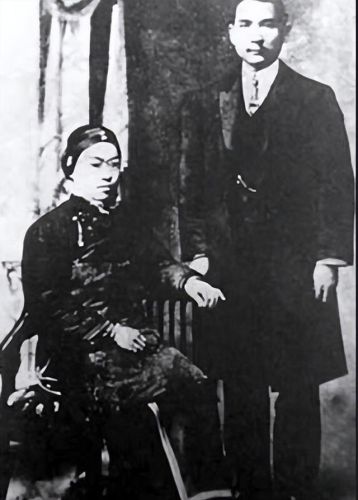 热血无赖孙中山故居拿枪位置(热血无赖怎么抢夺武器)插图6