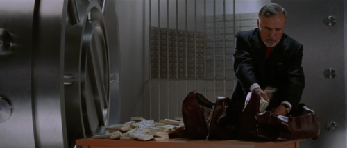 活死人之地游戏攻略(10部必看丧尸片)插图9 活死人之地游戏攻略(10部必看丧尸片)插图9